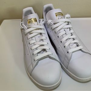 Women’s Adidas Stan Smith Sneakers. White/Gold (8)
